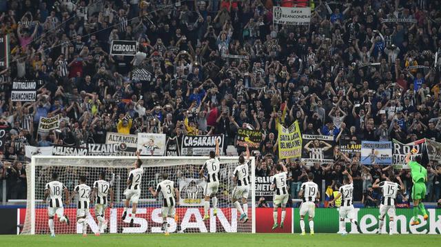 Juventus: alegría de club italiano tras triunfo ante Barcelona - 14