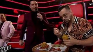 Mike Bahía come tacacho con ají de cocona en “La Voz Perú” | VIDEO 