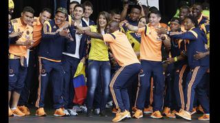 El baile de los jugadores colombianos en Bogotá en imágenes