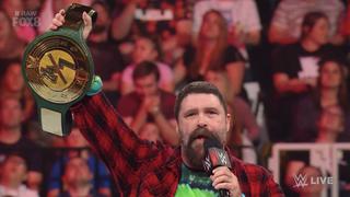 WWE Raw: peleas, frases y toda la acción del evento en donde se presentó un nuevo cinturón | VIDEO