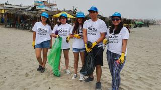 Estudiantes realizaron jornada de limpieza en playa Arica