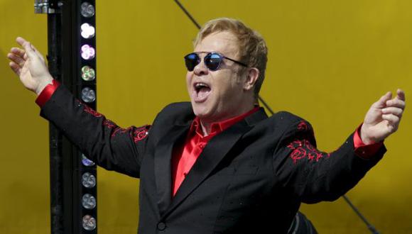 Elton John negocia sumarse al reparto de secuela de "Kingsman"