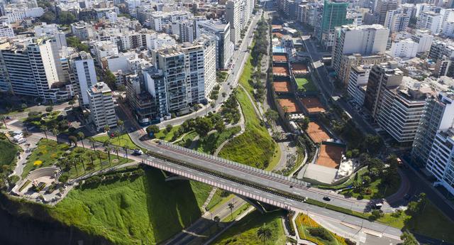 Lima en cuarentena retratada desde el aire. (Foto: Daniel Apuy/ GEC)