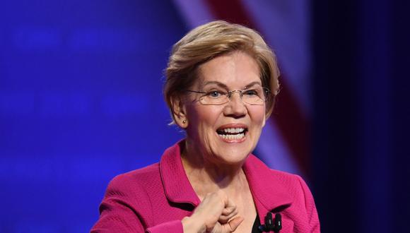La senadora Elizabeth Warren es una reputada académica experta en derecho financiero que apunta al electorado progresista en estos comicios. Sus propuestas se basan en un seguro de salud universal y en subir los impuestos para los más ricos de Estados Unidos. (AFP)