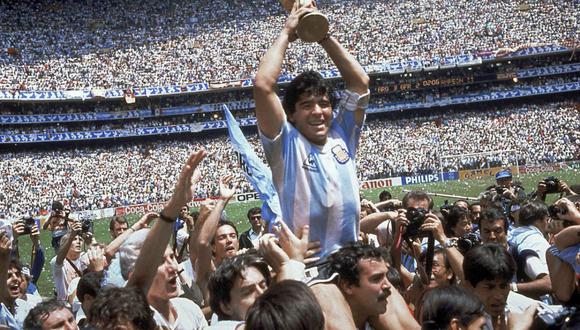 Liga Profesional Argentina anunció el homenaje que rendirá por los 61 años de Diego Maradona. (Foto: AFP)
