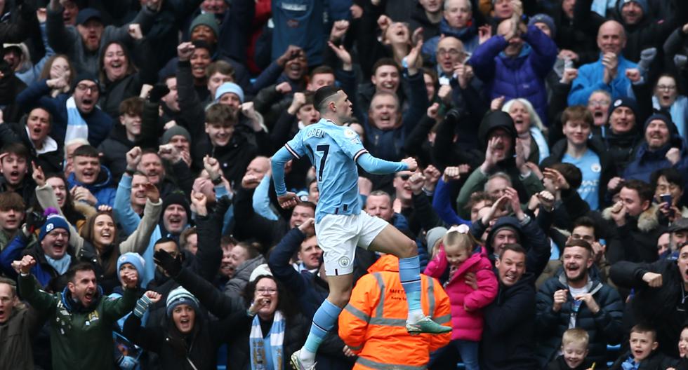 Manchester (United Kingdom), 04/03/2023.- Phil Foden of Manchester City celebrates scoring the 1-0 goal during the English Premier League soccer match between Manchester City and Newcastle United in Manchester, Britain, 04 March 2023. (Reino Unido) EFE/EPA/ADAM VAUGHAN EDITORIAL USE ONLY. No use with unauthorized audio, video, data, fixture lists, club/league logos or 'live' services. Online in-match use limited to 120 images, no video emulation. No use in betting, games or single club/league/player publications

