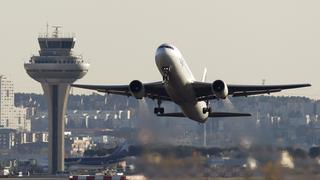 Suspenden vuelos en el aeropuerto Madrid-Barajas por la presencia de drones