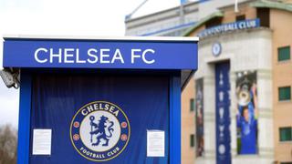 Crisis en Chelsea: no podrán vender el club ni realizar fichajes tras congelar activos del dueño Abramovich