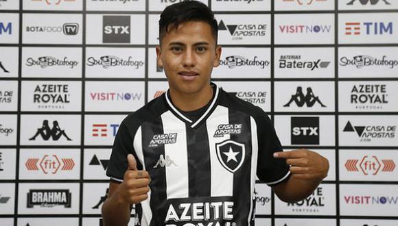 Alexander Lecaros tiene contrato con Botafogo hasta diciembre del 2021. (Foto: Botafogo)