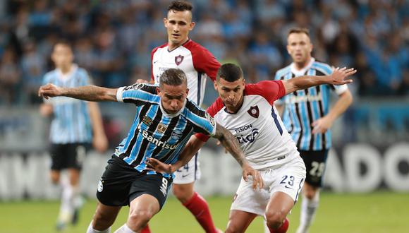 Gremio, campeón defensor de la Copa Libertadores humilló a un débil Cerro Porteño. El equipo visitante nunca fue rival. A pesar de la goleada recibida, se mantiene en el segundo lugar de su grupo. (Foto: AFP)