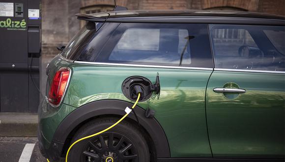 Autos eléctricos: en qué consiste su mantenimiento y por qué es más económico