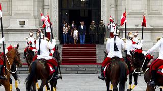 FOTOS: Ollanta Humala se dio un baño de popularidad en el cambio de guardia en Palacio de Gobierno