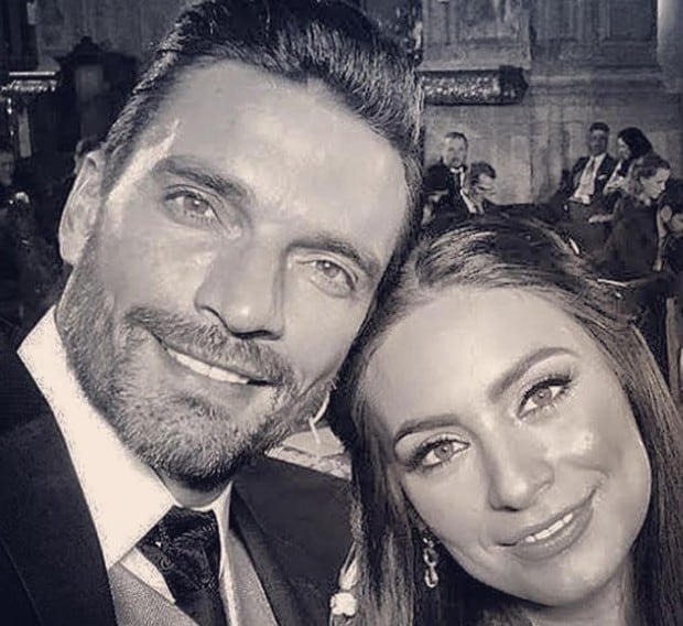 Ana Brenda Contreras y Julián Gil. Foto: Instagram