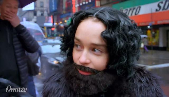 El video que muestra el paseo de Emilia Clarke por Times Square tiene casi 2 millones de vistas. (YouTube)