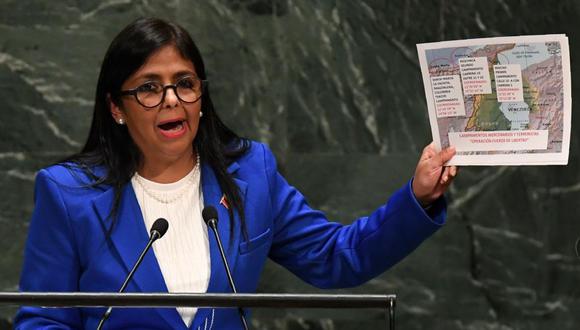 Delcy Rodríguez Gómez, Vicepresidenta de Venezuela, entregó en la ONU datos falsos en un paquete de coordenadas sobre tres supuestos campamentos en Colombia donde entrenan “terroristas para agredir Venezuela" (Foto: AFP).