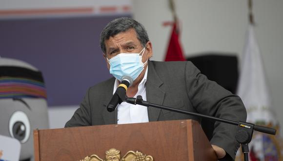 El ministro de Salud deberá informar cuál es la estrategia que se tiene para enfrentar una eventual tercera ola de la pandemia del coronavirus. (Foto: El Comercio)