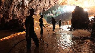 Muere uno de los rescatistas de los niños atrapados en una cueva de Tailandia por una infección durante el rescate