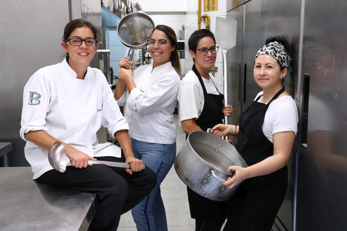 LIMA, MIERCOLES 04 DE MARZO DEL 2020.MUJERES EN COCINA, RETRATOS A LAS CHEFS,  CINZIA REPETTO, MAYRA FLORES, MARIA JOSE JORDAN Y BERTHA URIBE.FOTOS: ALESSANDRO CURRARINO/EL COMERCIO