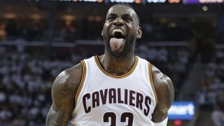 La NBA y el mundo se asombran con esta clavada de LeBron James