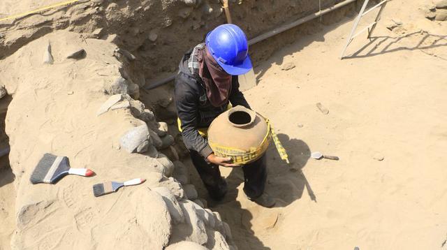 Hallazgo se dio en el sector conocido como Pampas de la Cruz en el centro poblado Las Lomas, en el distrito de Huanchaco, a unos 13 kilómetros de la ciudad de Trujillo, en la región La Libertad. (Foto: Johnny Aurazo)