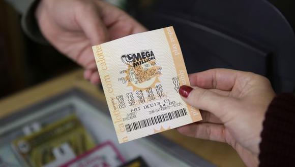Chino gana más de 80 millones de dólares en lotería