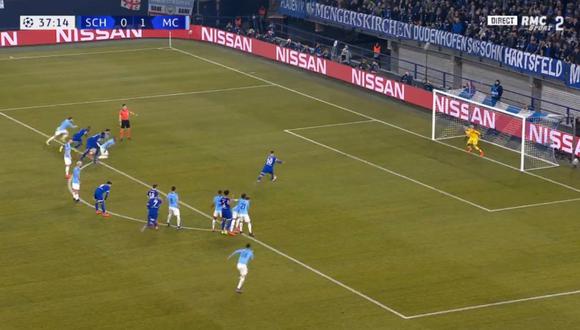 A diez minutos del final del primer tiempo, el Schalke 04 logró el empate transitorio ante Manchester City por un disparo de penal lanzado por Bentaleb. (Foto: captura de video)