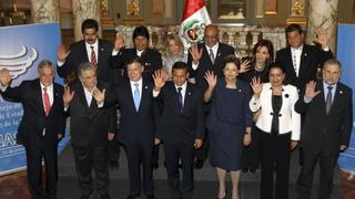 Perú traspasó la presidencia pro-témpore de Unasur a Surinam