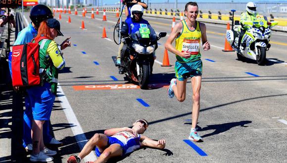 YouTube: Atleta se desmaya y espectadores prefieren tomar foto en vez de ayudarlo. (Foto: Reuters)