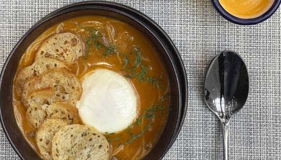 Anímate a preparar esta deliciosa sopa para olvidarte del frío. (Foto: Hilton Garden Inn Lima Miraflores)