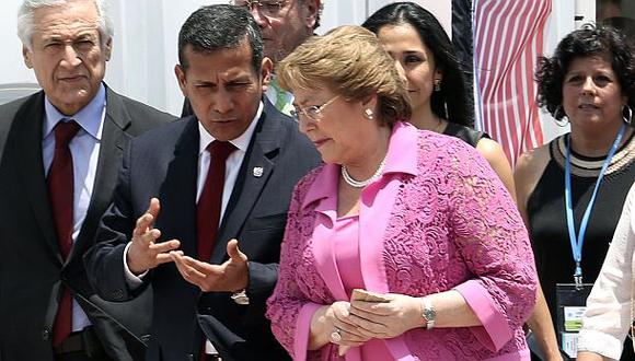 Bachelet pide superar el pasado en relación entre Chile y Perú