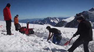 Extraen muestras del nevado Illimani para conservarlas en la Antártida