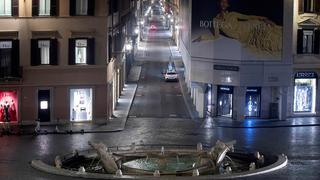 Italia cierra teatros, cines y a las 18:00 horas los bares y restaurantes tras récord de contagios de coronavirus