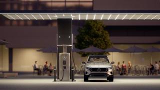 Mercedes-Benz prevé duplicar la venta de autos eléctricos en 2023, hasta alrededor de 300.000 unidades