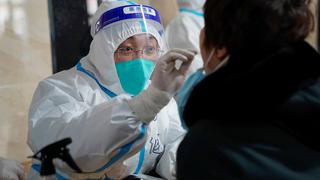 Cerca de tres millones de personas confinadas en China tras foco de coronavirus causado por vendedor