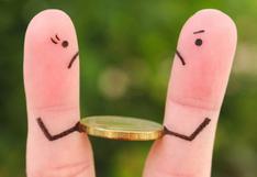 Cuatro razones por las que nos peleamos por dinero con nuestra pareja o amigos