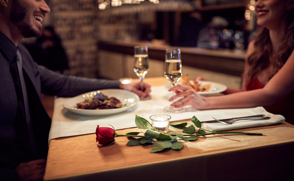 Compartir una cena romántica con tu pareja es un excelente plan para San Valentín y Lima cuenta con buenas opciones de restaurantes románticos que puedes visitar este 14 de febrero. Conoce cuáles son en la siguiente galería. (Foto: Shutterstock)