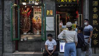 China registra 10 casos de coronavirus importados y suma 20 días sin contagios locales 