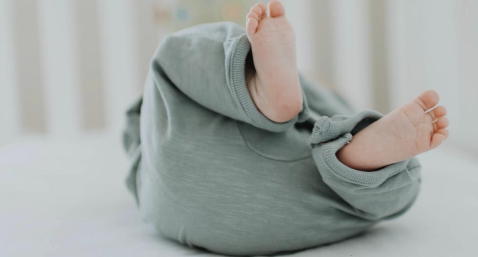 Una pequeña conquistó los corazones de todos en redes sociales con su adorable rutina nocturna. (Foto: Pexels/Referencial)