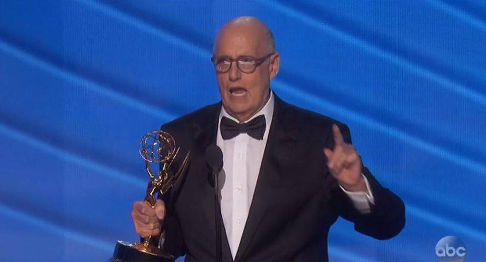 Jeffrey Tambor ganó el Emmy al actor principal en una comedia por 'Transparent' (Foto: ABC)