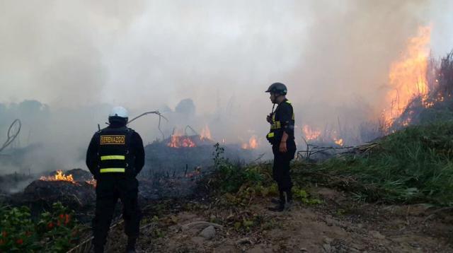 La Molina: incendio en pastizales de Universidad Agraria - 3