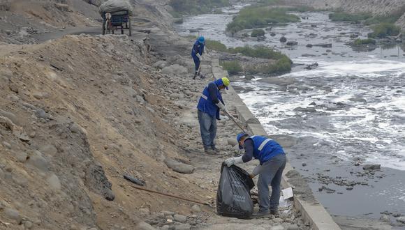 De acuerdo con la comuna capitalina, personal de limpieza recogió cerca de tres toneladas de basura. (Foto: Municipalidad de Lima)