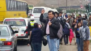 Paro de transportistas afectó a miles esta mañana [FOTOS]