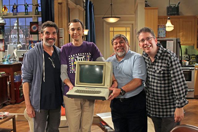Todos los fanáticos de la serie recordará el "frikis" que lanzó&nbsp;Steve Wozniak a los protagonistas (Foto: Cortesía CBS)