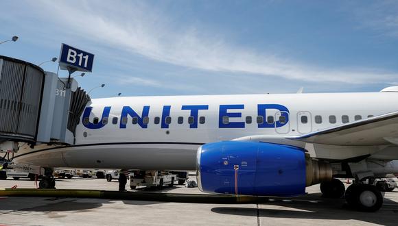United Airlines: Detienen a dos pilotos por ingerir alcohol antes del vuelo en el aeropuerto británico de Glasgow. (Reuters).