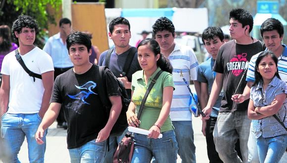 Más de 170.000 estudiantes de institutos dejaron sus estudios en el 2020, según Asiste Perú. (Foto: Víctor Gonzáles)