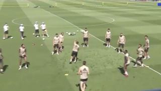 Eden Hazard no alcanza el balón por su altura y desata las risas entre los jugadores del Real Madrid | VIDEO