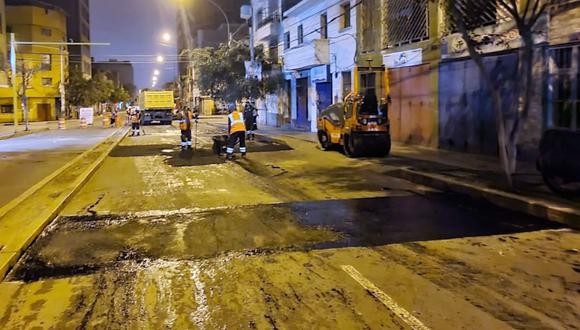 Se inician los trabajos de mantenimiento de la avenida Isabel La Católica.