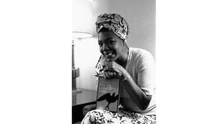Maya Angelou: la asombrosa vida de una mujer de ficción