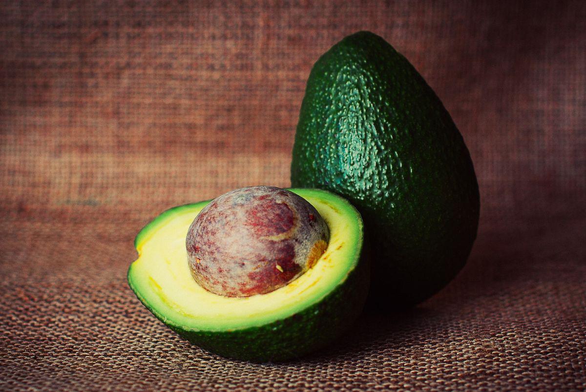 La palta tiene millones de fans en el mundo, pero muchos sufren al verla ponerse negra. Este truco aliviará la vida de los ‘foodies’. (Foto: Pixabay)
