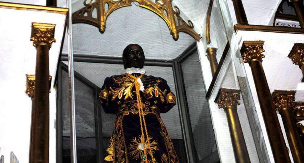 La imagen del Señor Cautivo de Ayabaca fue despojada de algunos de sus adornos. (Foto: Andina) 